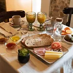 Artilleiro Guest house 3*